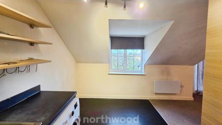 2 bedroom flat to rent - Photo 5