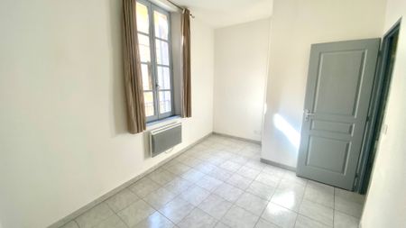 Location Appartement 3 pièces 53m² ARLES 13200 - Photo 5