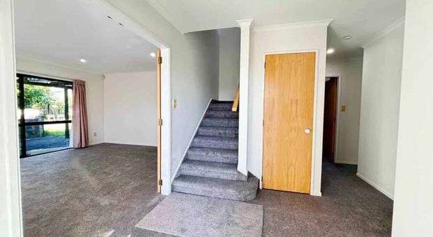 Renovated Five Bedroom House In Top School Zones - Photo 1