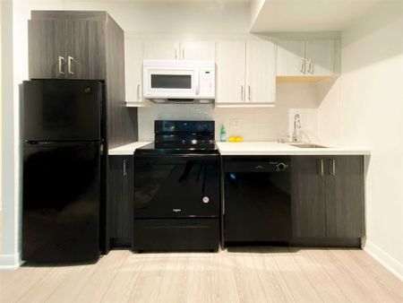 For Lease - 600 Fleet Street Unit# 530, Toronto, Ontario - Photo 2