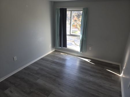 For Lease - 5536 Montevideo Road Unit# 45, Mississauga, Ontario - Photo 5