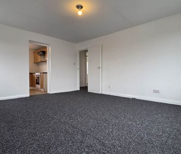 Guide Price £1,800 pcm - Available Now - Part Furnished - Photo 1