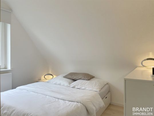 Modern möblierte 2-Zimmer-Wohnung mit Balkon und Stellplatz in Hamburg-Marienthal! - Photo 1