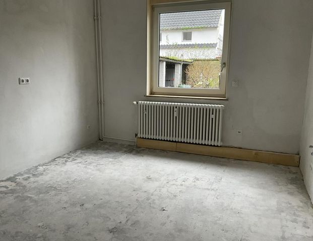 Ich bin ab sofort zu haben - Appartment mit kleiner Terrasse und neuem Bad - Photo 1