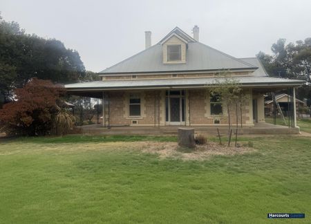 279 Kangaroo Flat Road, Kangaroo Flat SA 5118 - Photo 2