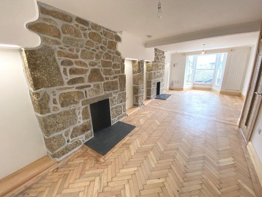 4 bedroom townhouse to rent - Photo 1