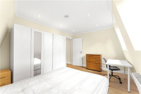 Leman Street, Aldgate, London, E1 8EY - Photo 2