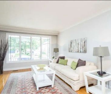 275 Hounslow Avenue #Main Fl - Photo 1