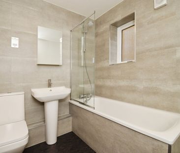 2 Bed Flat, Chatsworth House, E16 - Photo 6