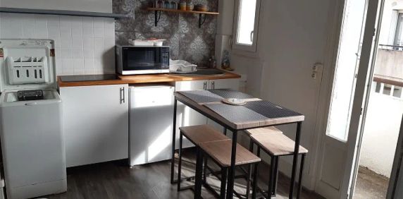 Location appartement 1 pièce - 34m² à St etienne (42100) - Photo 2