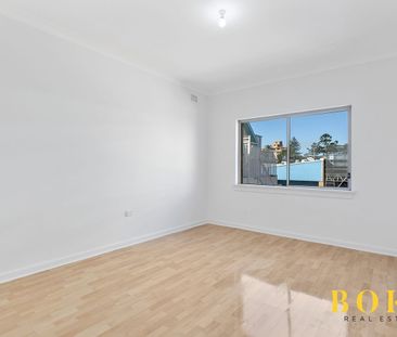 Convenient Living in the Heart of Cronulla! - Photo 1