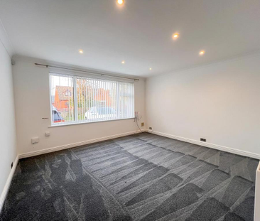 3 bedroom semi-detached bungalow to rent - Photo 1