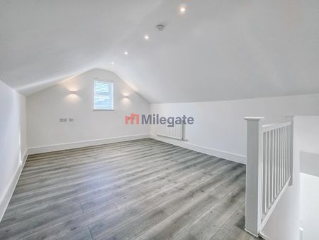 3 bedroom flat to rent - Photo 2