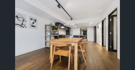 3 bedrooms, 2 bathrooms and 2 carparks in the QV building tower. - Photo 4