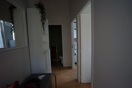 LILLE HYPER CENTRE - APPARTEMENT T2 MEUBLE - Photo 5