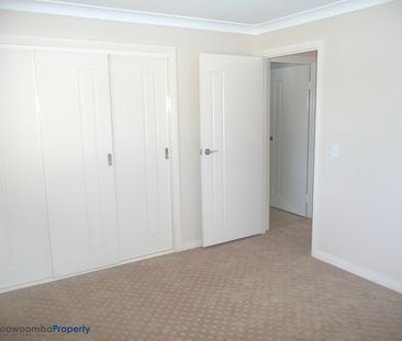 Executive Unit! Prestige Townhouse! - Photo 1