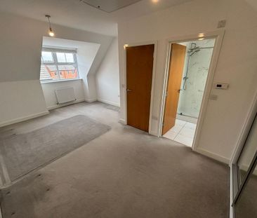 4 bedroom semi-detached house to rent - Photo 1