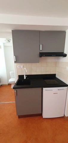 Location Appartement 2 pièces 27m² ST OMER 62500 - Photo 4