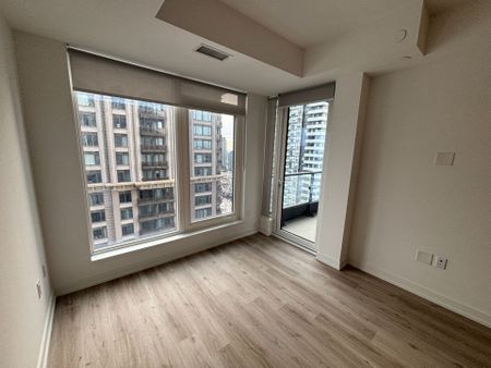 For Lease - 395 Square One Drive Unit# 3306, Mississauga, Ontario - Photo 4