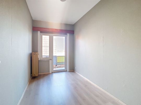 Appartement met 2 slaapkamers op goede loctaie! - Foto 1