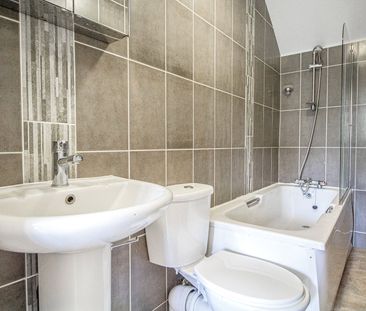 Apt 10, 31 Clarendon Road - Photo 5