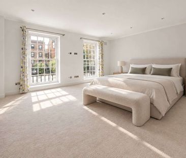 Well-presented 3 bedroom family house with parking for 2 cars and a private garden. - Photo 2
