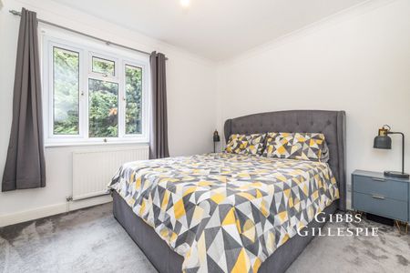Courtens Mews, Stanmore, HA7 2SP - Photo 5