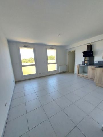 Location Appartement 1 pièce 29m² NIMES 30900 - Photo 2