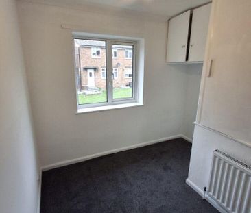 2 bedroom semi-detached house to rent - Photo 6