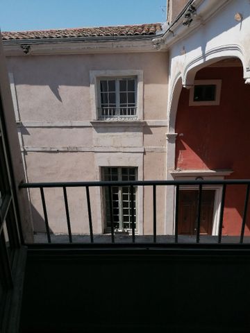 Location Appartement 3 pièces 77m² - Photo 3