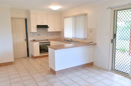 BRIGHT, COMFORTABLE & LOW-MAINTENANCE � YOUR IDEAL KEPNOCK HOME AWAITS - Photo 3