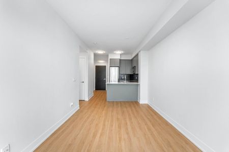 For Lease - 9471 Yonge Street Unit# 908, Richmond Hill, Ontario - Photo 3