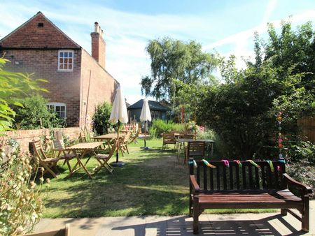 Studio flat to rent on - Photo 5