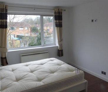 Elm Close, Binley Woods, Coventry - - Photo 3