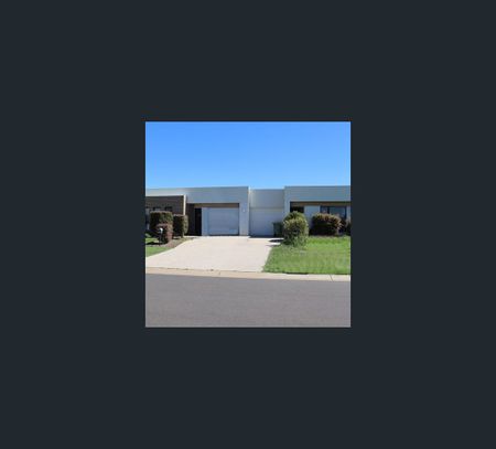 1/16 Tarcoola Street, Wyreema, Qld 4352 - Photo 2