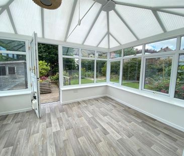 2 bedroom bungalow to rent - Photo 2