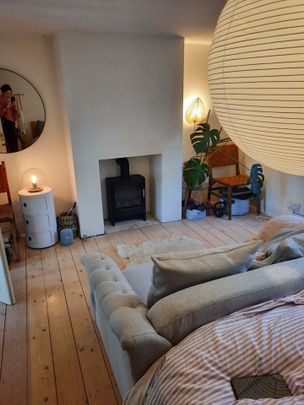 1 Bed Flat, Angles Road, SW16 - Photo 1
