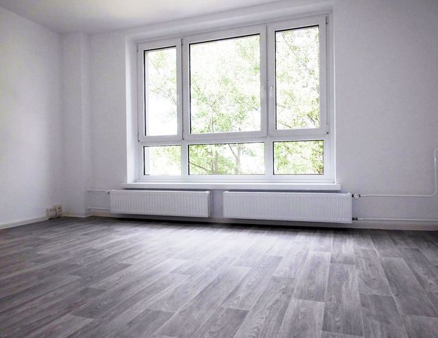 Geräumige 2-Raum-Wohnung mit Balkon - Photo 1