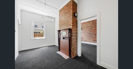 Move-In Ready 2-Bedroom Home in Prime Brunswick West Location - Photo 2