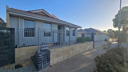 Low Maintenance - Fresh Modern Cottage Block Home - Air Con - Photo 2