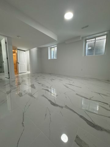 For Lease - 29 PADDINGTON Grove Unit# Lower, Barrie, Ontario - Photo 2