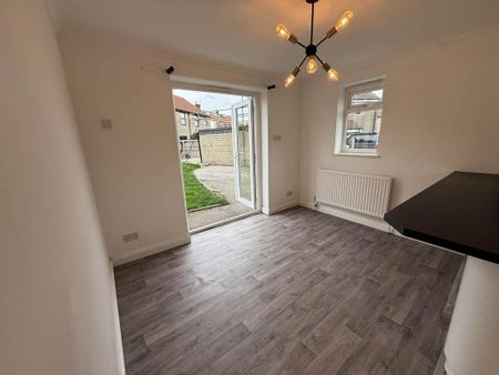 3 bedroom house to rent - Photo 2