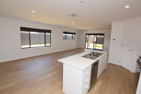 Brand New Lifestyle - Photo 4