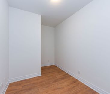 For Lease - 30 Elm Drive Unit# 206, Mississauga, Ontario - Photo 3