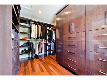 Sophisticated Bayview Estate Surrounded By Nature. - Photo 5
