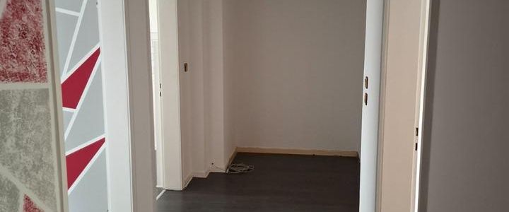 3 Raum Dachgeschoss-Wohnung in kalten Eigen - Photo 1