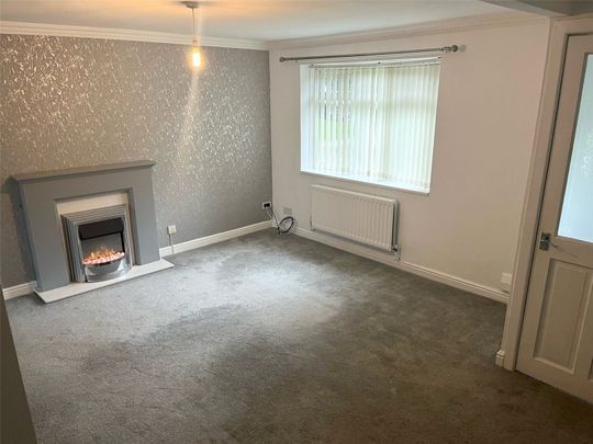 3 bed terraced house to rent in Holmefields Road, Middlesbrough, TS6 - Photo 1