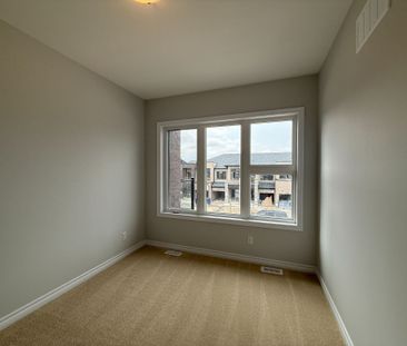 For Lease - 25 Freeman Williams Street, Markham, Ontario - Photo 4