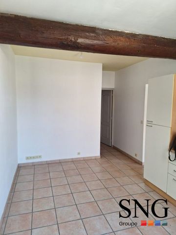 Appartement à louer, 3 pièces - Beaucaire 30300 - Photo 2