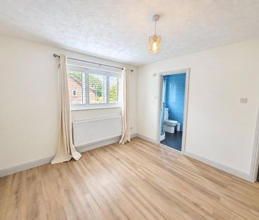 4 bedroom detached house to rent - Photo 5